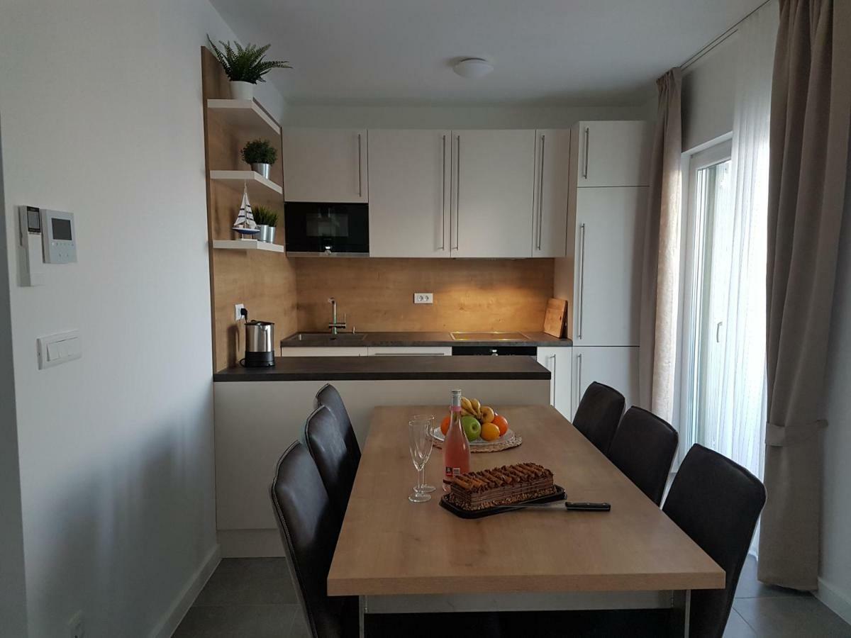 Apartment Aria Exclusive Petrcane Esterno foto